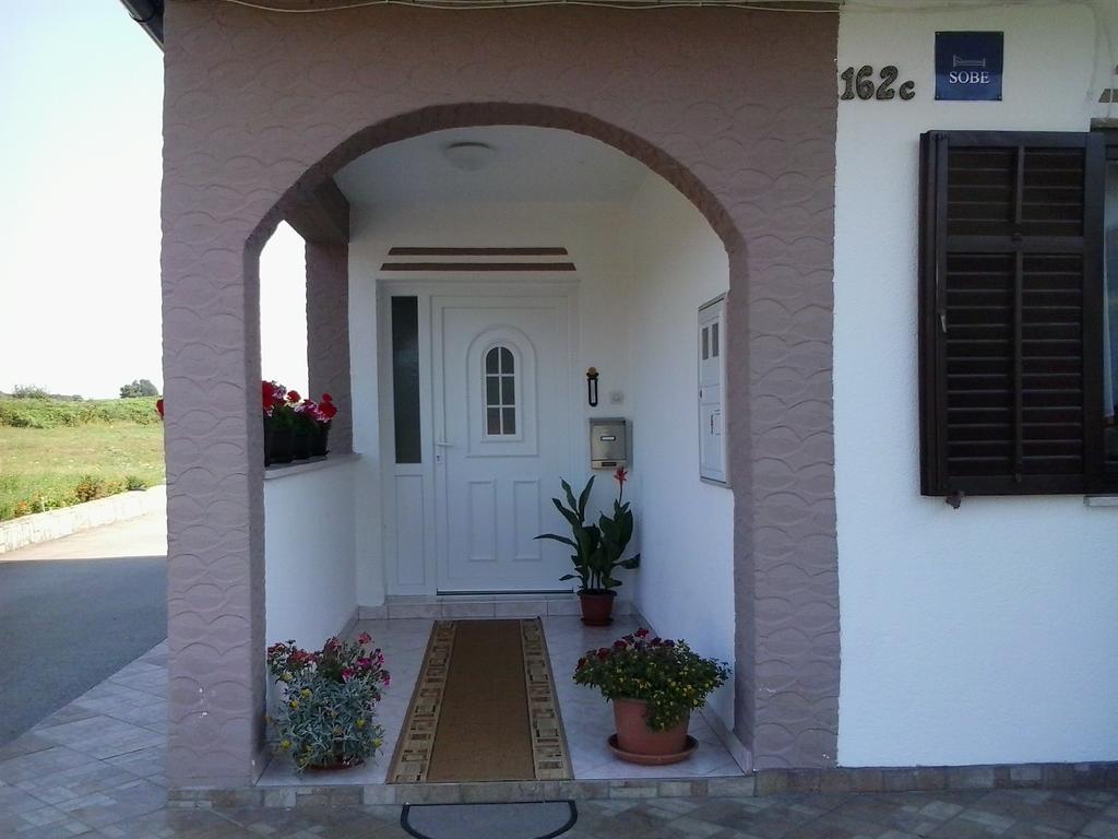 Guesthouse Tomas Čatrnja الغرفة الصورة