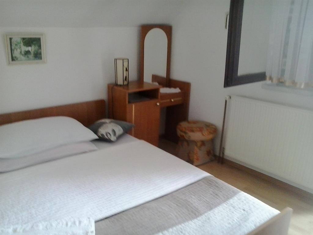 Guesthouse Tomas Čatrnja المظهر الخارجي الصورة