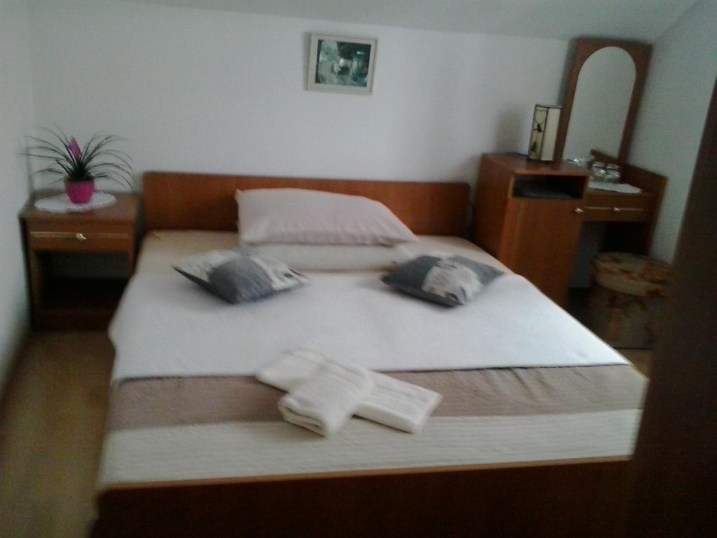 Guesthouse Tomas Čatrnja المظهر الخارجي الصورة