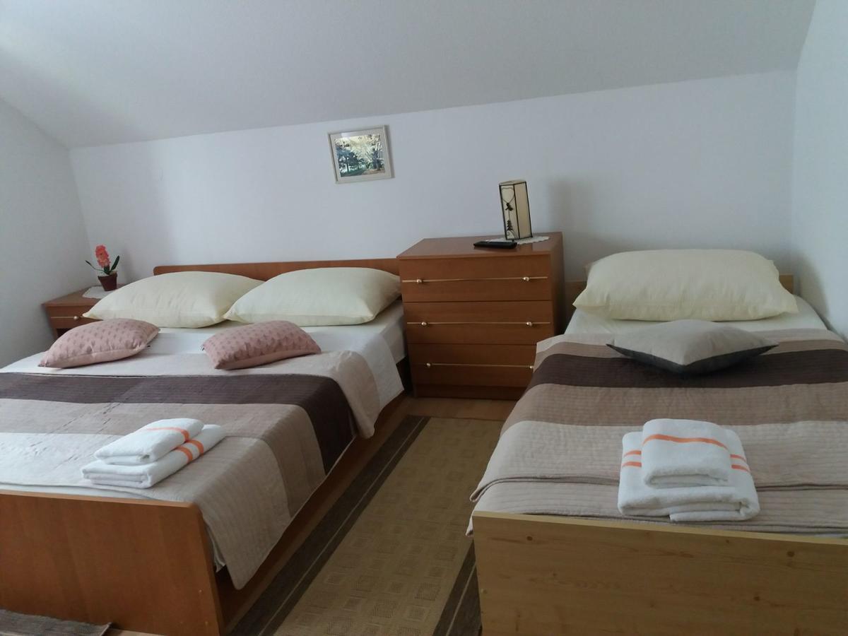Guesthouse Tomas Čatrnja المظهر الخارجي الصورة