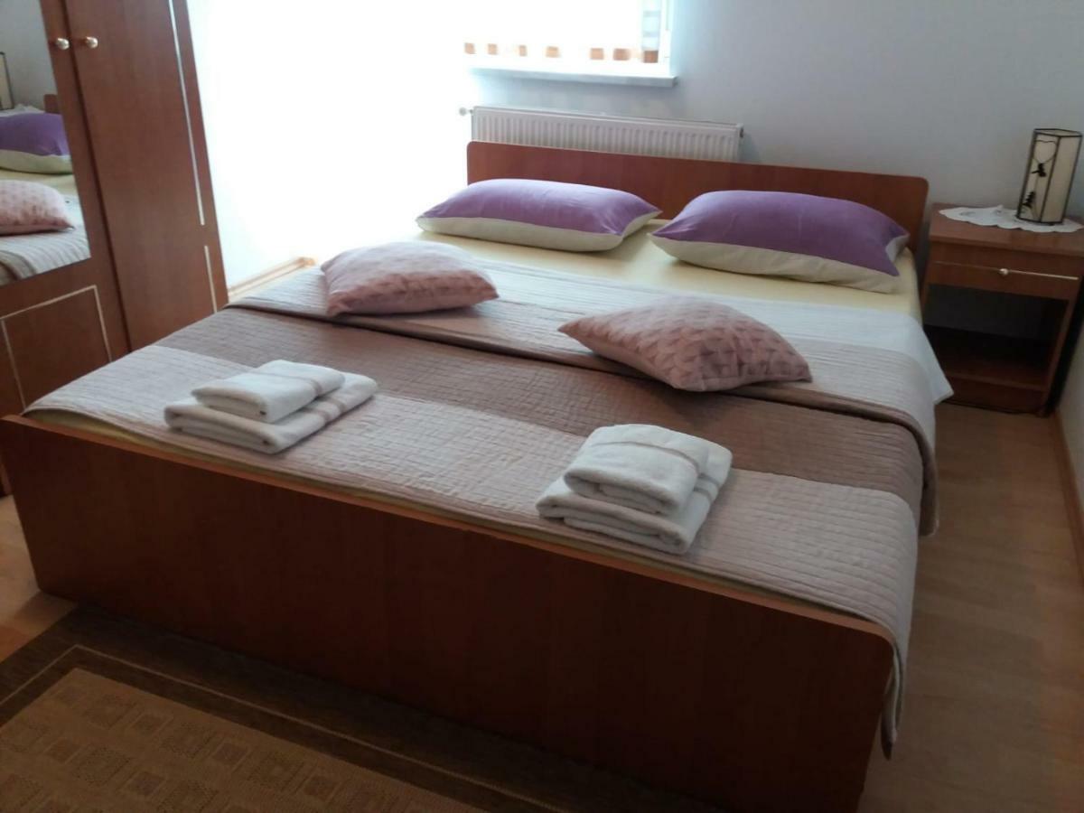 Guesthouse Tomas Čatrnja المظهر الخارجي الصورة