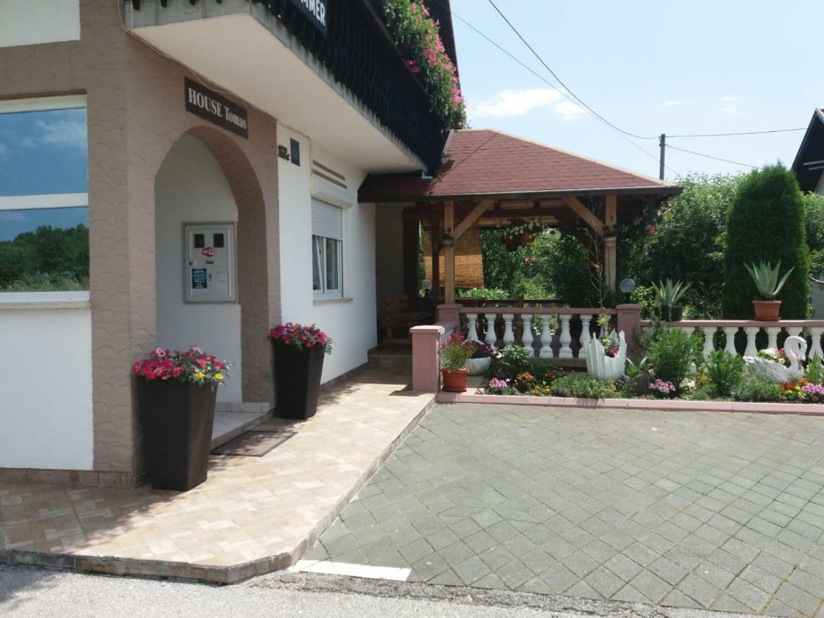 Guesthouse Tomas Čatrnja المظهر الخارجي الصورة